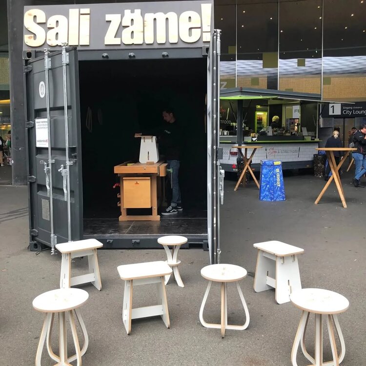 Holz 2025